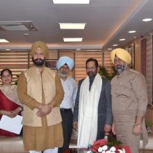  A delegation of Delhi Sikh Gurudwara Management  Committee met me at Antyodaya Bhawan today. Various issues of socio-economic-educational empowerment of the community were discussed. 