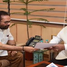 Met Himachal Pradesh Assembly Speaker Shri B B L Butail at Antyodaya Bhawan in New Delhi today and discussed paperless E-Vidhan System