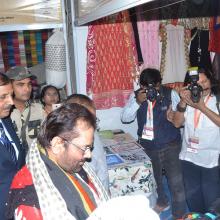 The Union Minister for Minority Affairs, Shri Mukhtar Abbas Naqvi inaugurating the Hunar Haat, at the 37th India International Trade Fair (IITF), at Pragati Maidan, in New Delhi on November 15, 2017.