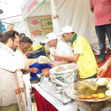 Dated: 25.09.2017, I along with Puducherry Chief Minister Shri V Narayanasamy inaugurated Hunar Haat, being organised by Minority Affairs Ministry at Puducherry.